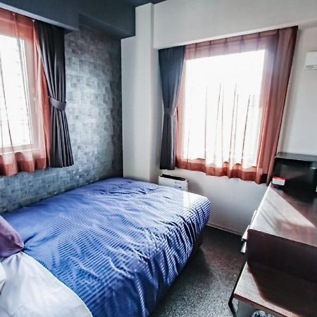 Hotel Livemax Osaka Honmachi Экстерьер фото