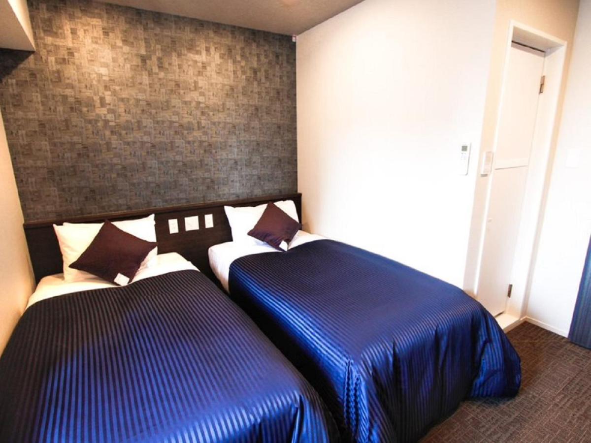 Hotel Livemax Osaka Honmachi Экстерьер фото